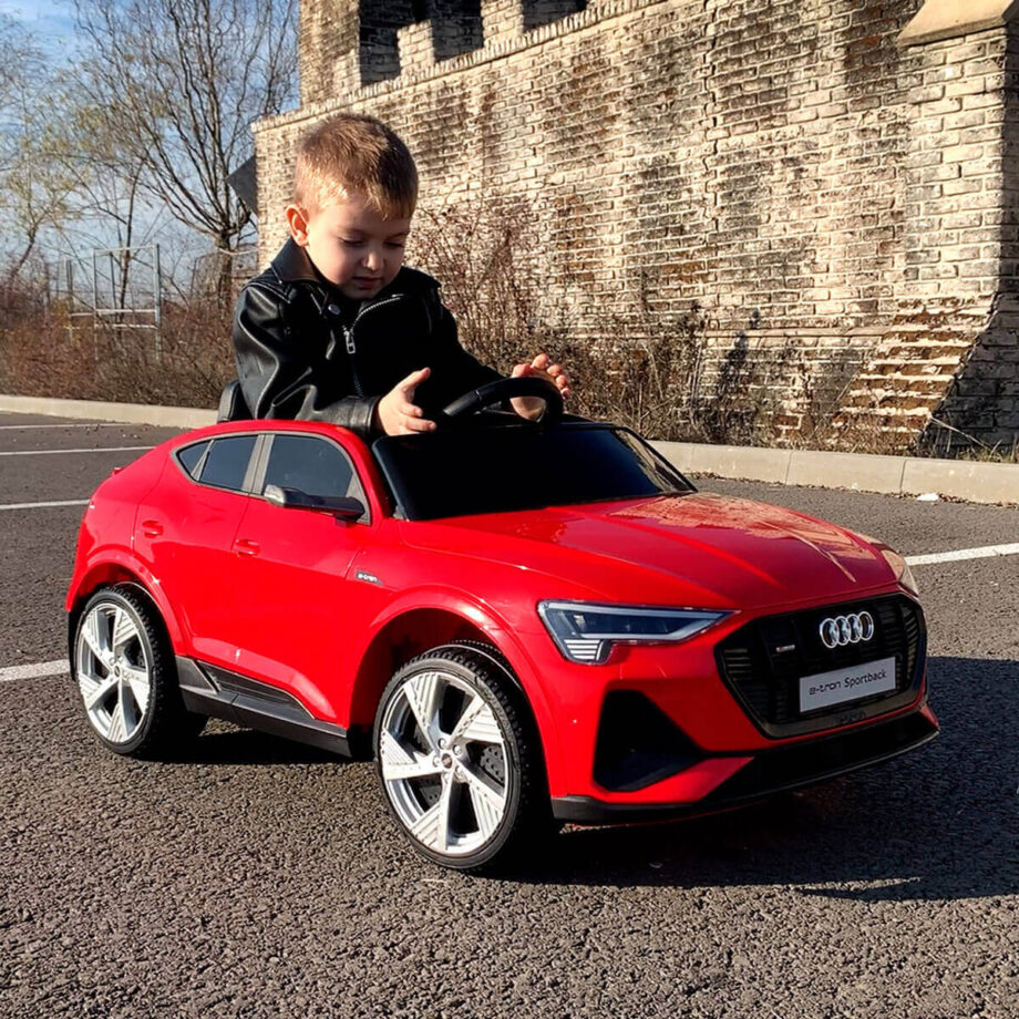 Masinuta electrica pentru copii Audi e tron Sportback COCO TOYS