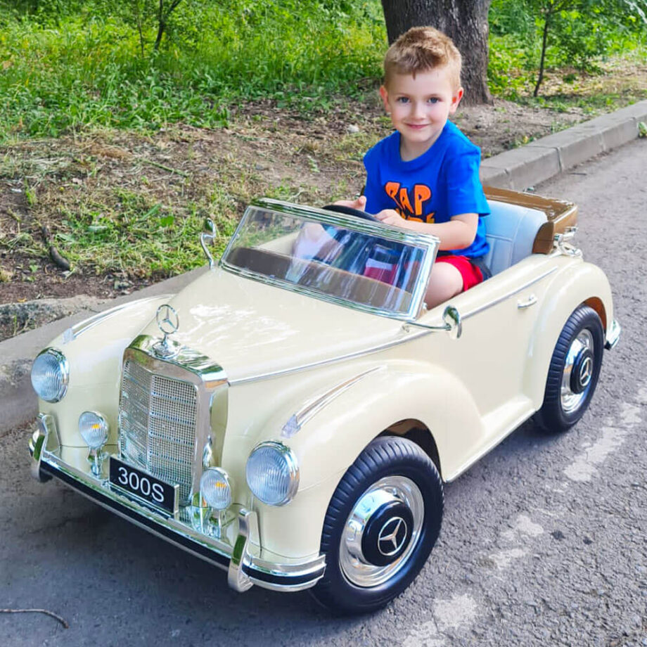 Masinuta electrica de epoca copii de 3 4 5 6 ani Mercedes 300S LS618 crem beige bej COCO TOYS